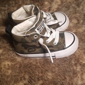 camo converse baby